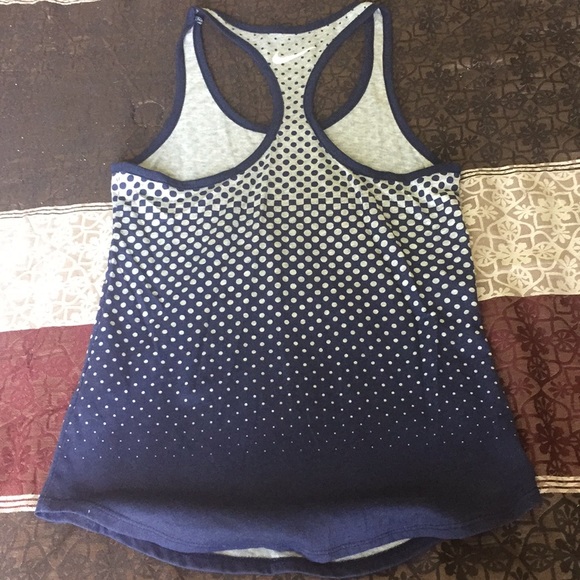 Never worn NFL team Nike Broncos tank top - Picture 3 of 3